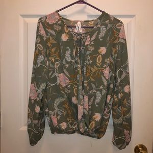Long sleeve blouse/shirt